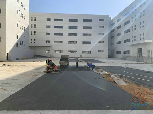 深圳愛(ài)商科技園透水混凝土項(xiàng)目施工中