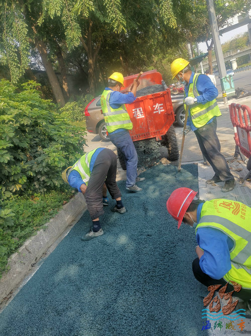 深圳二期透水混凝土地坪施工開始啦！